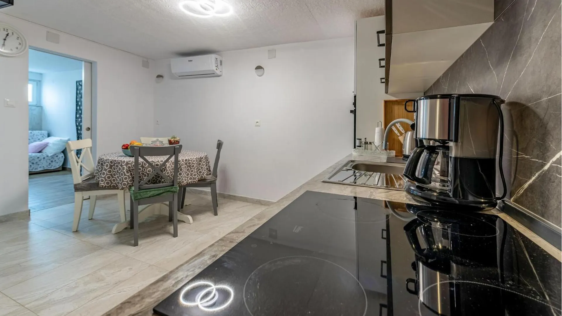 Amazing Apartment In Zdrelac With Jacuzzi كرواتيا